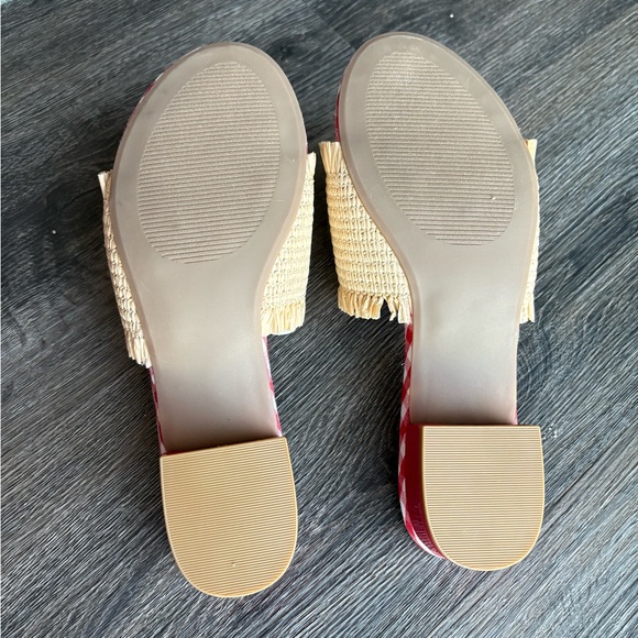 NWOB Betsey Johnson Lindyy Fruit Slide Sandals - Picture 2 of 4